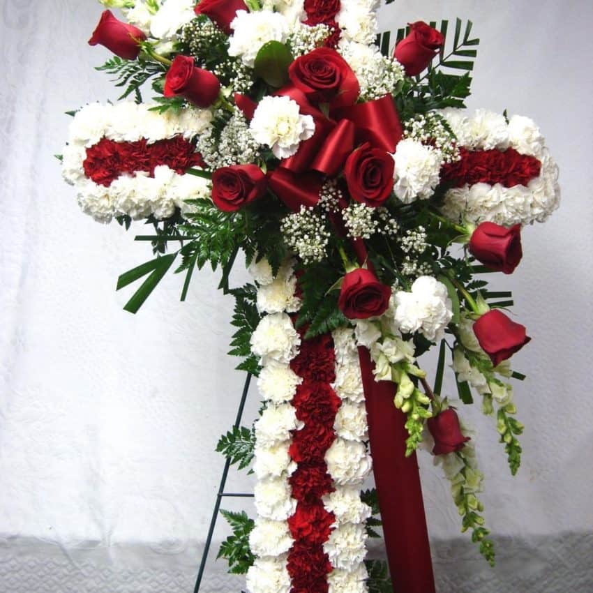 Send blomster med Design-Flower til én du holder af, eller til enhver anledning.Vi har 20 års erfaring indenfor blomsterbranchen, og er yderst kompetente, serviceminded og professionelle.Vi laver alt fra Unique variations buketter, til brudebuketter, almindelige buketter, bårebuketter med flere. Vi laver også alt i blomster til større arrangementer. Alt fra bryllup til konferencer samt begravelser med flere.For større arrangementer bedes du venligst kontakte os pr mail eller pr telefon senest 14 dage inden arrangementet.Vi har kun friske blomster og et stort og varieret udvalg i alverdens farver. Vores speciale er at sammensætte buketten nøjagtig som du ønsker det, og her får du mulighed for at sætte dit personlige præg på buketten.Vi har også et bredt sortiment af potteplanter, potter, dekorationer, blomstertilbehør og eventuelt vin og chokolade.Vi leverer årets 365 dage til døren i København og omegn, og ved bestilling inden kl 14, kan vi leverer samme dag.Send blomster med Design-Flower til én du holder af, eller til enhver anledning.