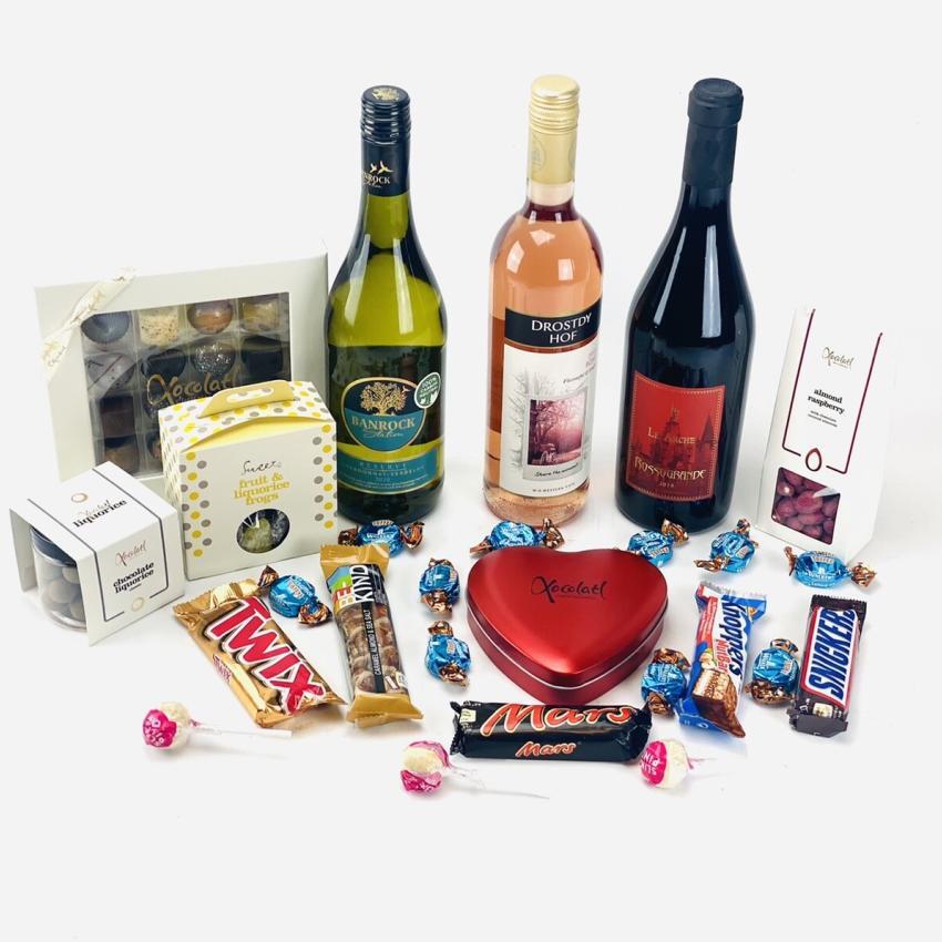 Send gave kasse med buket, bestil gave kasse, gave kasser, jule gave kasse, gave kasse med buket. gavekurv, bestil gavekurv, send gaverkurv, levering af gavekurv, send blomster, bestil blomster, levering af blomster, send buket, bestil buket, online blomster