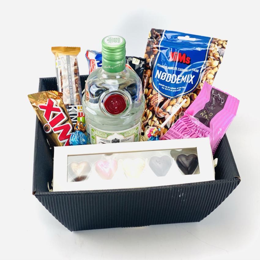 Send gave kasse med buket, bestil gave kasse, gave kasser, jule gave kasse, gave kasse med buket. gavekurv, bestil gavekurv, send gaverkurv, levering af gavekurv, send blomster, bestil blomster, levering af blomster, send buket, bestil buket, online blomster