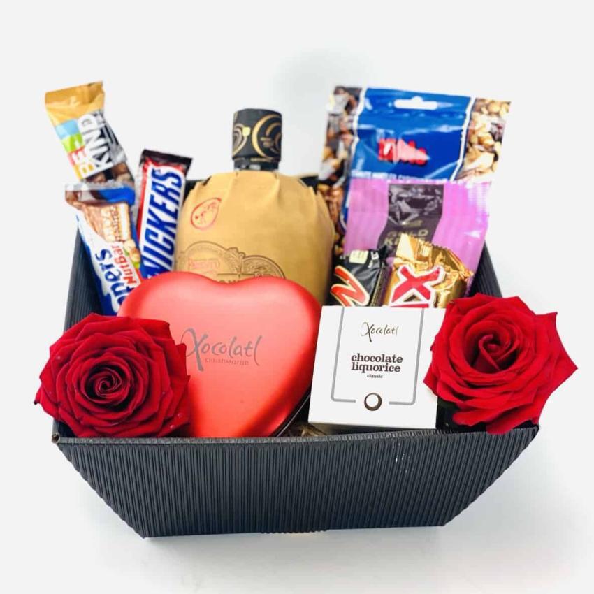 Send gave kasse med buket, bestil gave kasse, gave kasser, jule gave kasse, gave kasse med buket. gavekurv, bestil gavekurv, send gaverkurv, levering af gavekurv, send blomster, bestil blomster, levering af blomster, send buket, bestil buket, online blomster