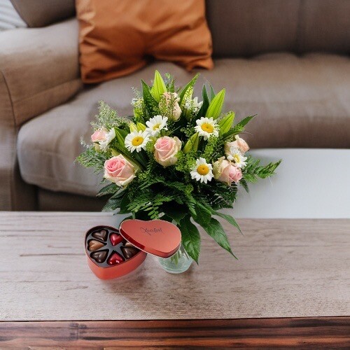 send blomster, send blomster online, send blomster i dag, bestil blomster, bestil blomster online, bestil blomster i dag, levering af blomster, levering af buket. bestil buket, send buket, buketter, tillykke buket, god bedring buket, kærlighed buket, send blomster billigt, blomster online, udbringning blomster. udbringning buket, kondolance buket, blomster levering søndag, blomster levering københavn, påskebuket
